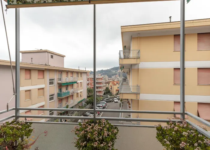 Joivy Cerisola Lovely In Apartmán