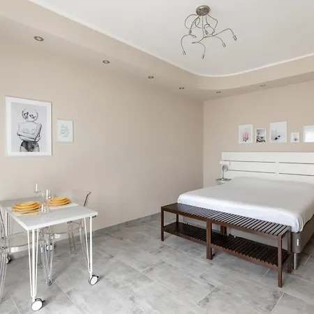 Joivy Cerisola Lovely In Apartament *